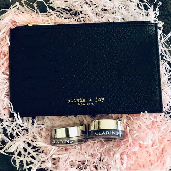 ๐2/$30-Olivia & Joy + Clarins Make Up Bundle - Picture 1 of 9